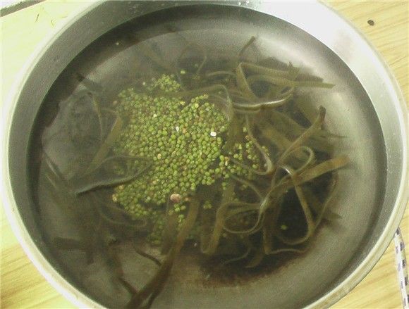 绿豆海带汤制作方法第5步