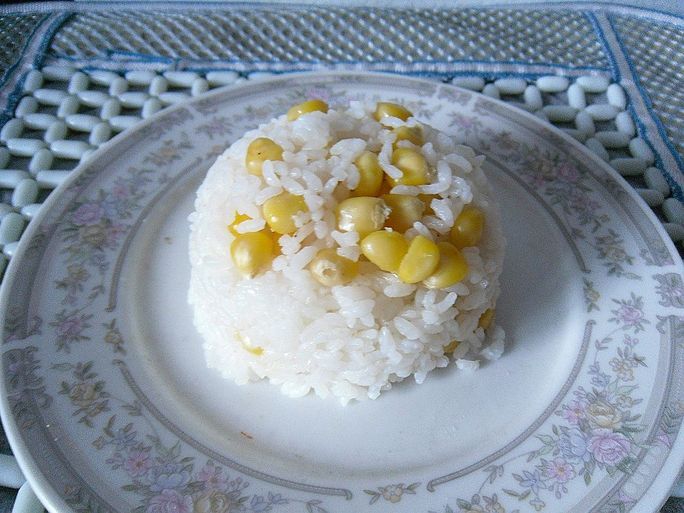 玉米大米饭图片